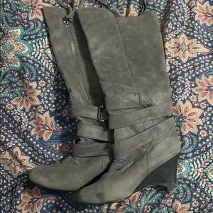 Gently Used-Not Rated-Grey Knee High Boots Sz 9